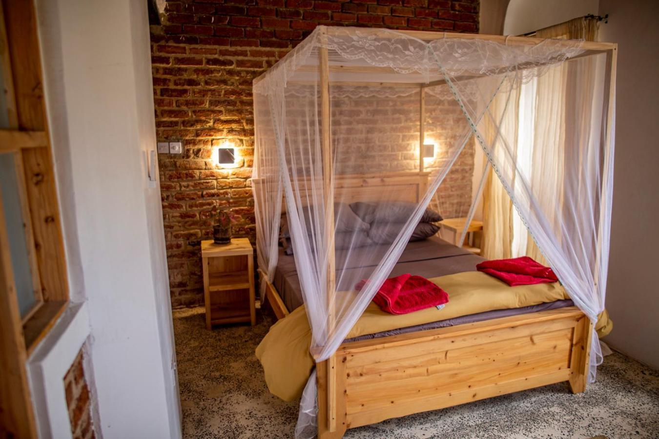 Hotel Firefly West Wing Bagamoyo Esterno foto