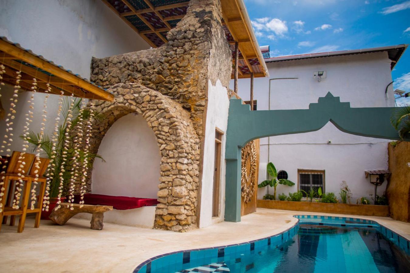 Hotel Firefly West Wing Bagamoyo Esterno foto